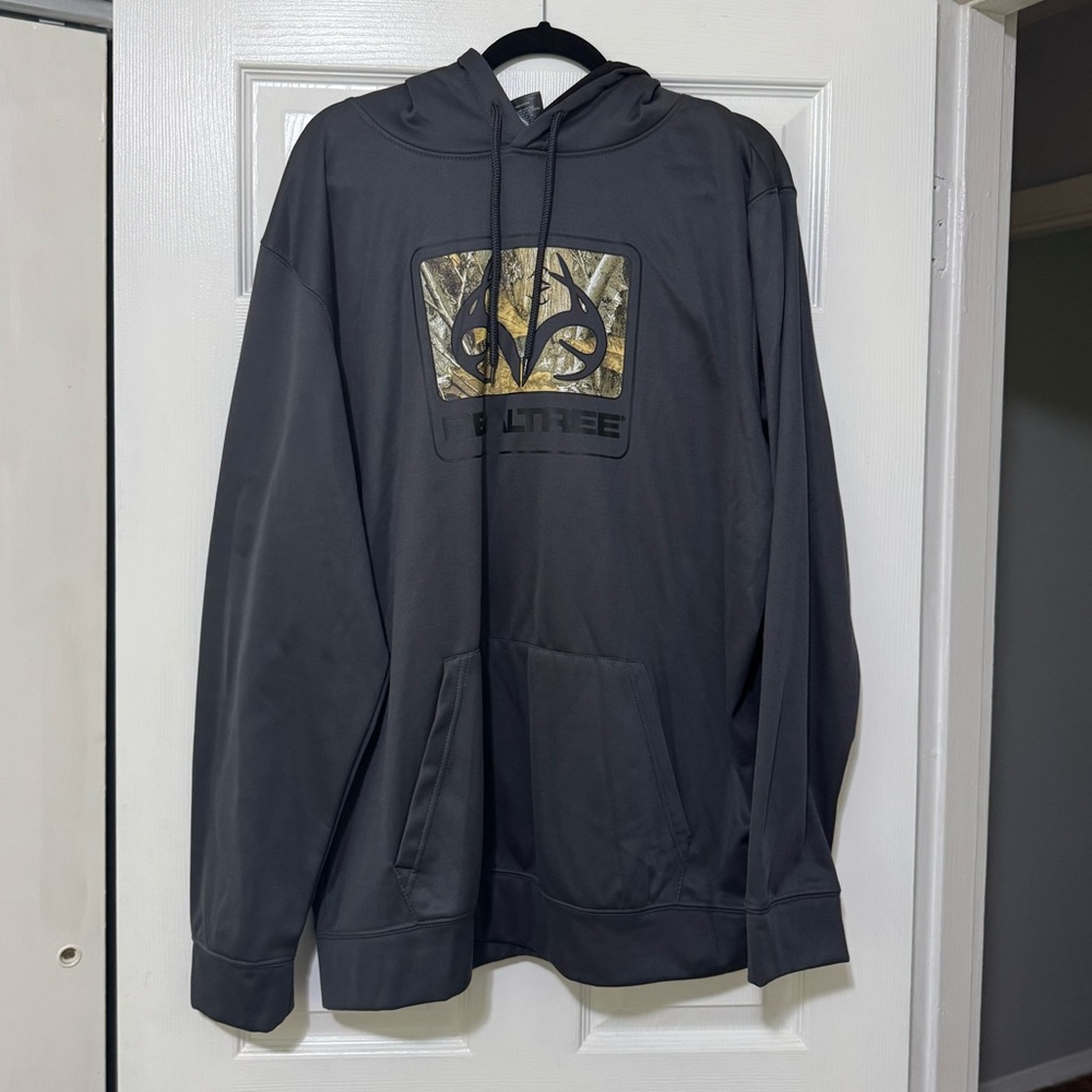 NWT Realtree Men’s Hoodie Size XXL